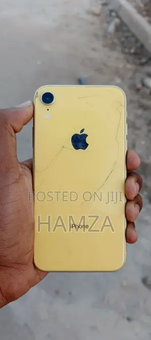 Apple iPhone XR 64 GB Yellow