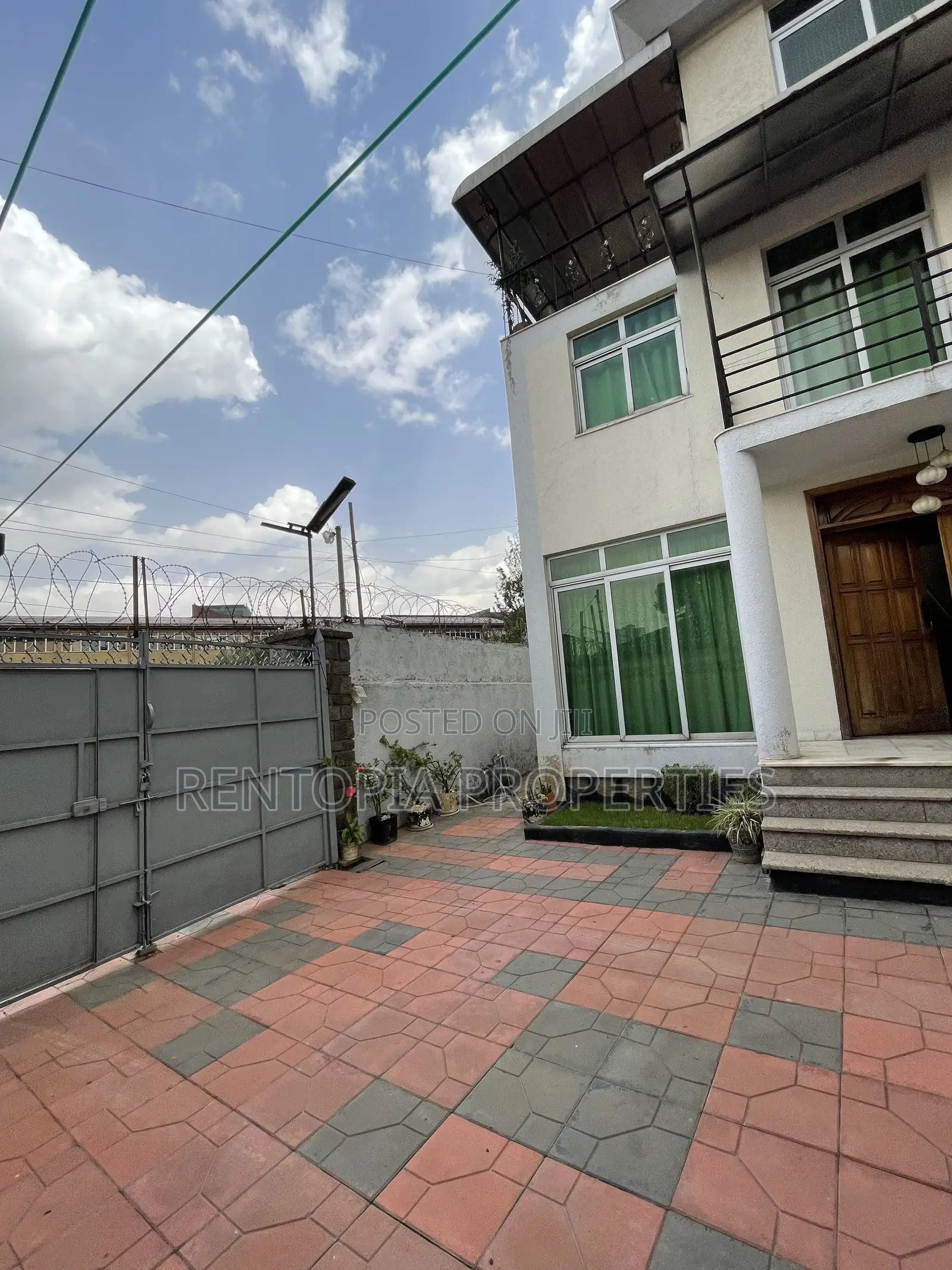 Furnished 5bdrm House in Bole for rent