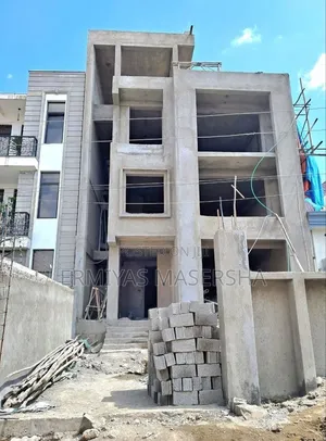 8bdrm House in Yeka for sale