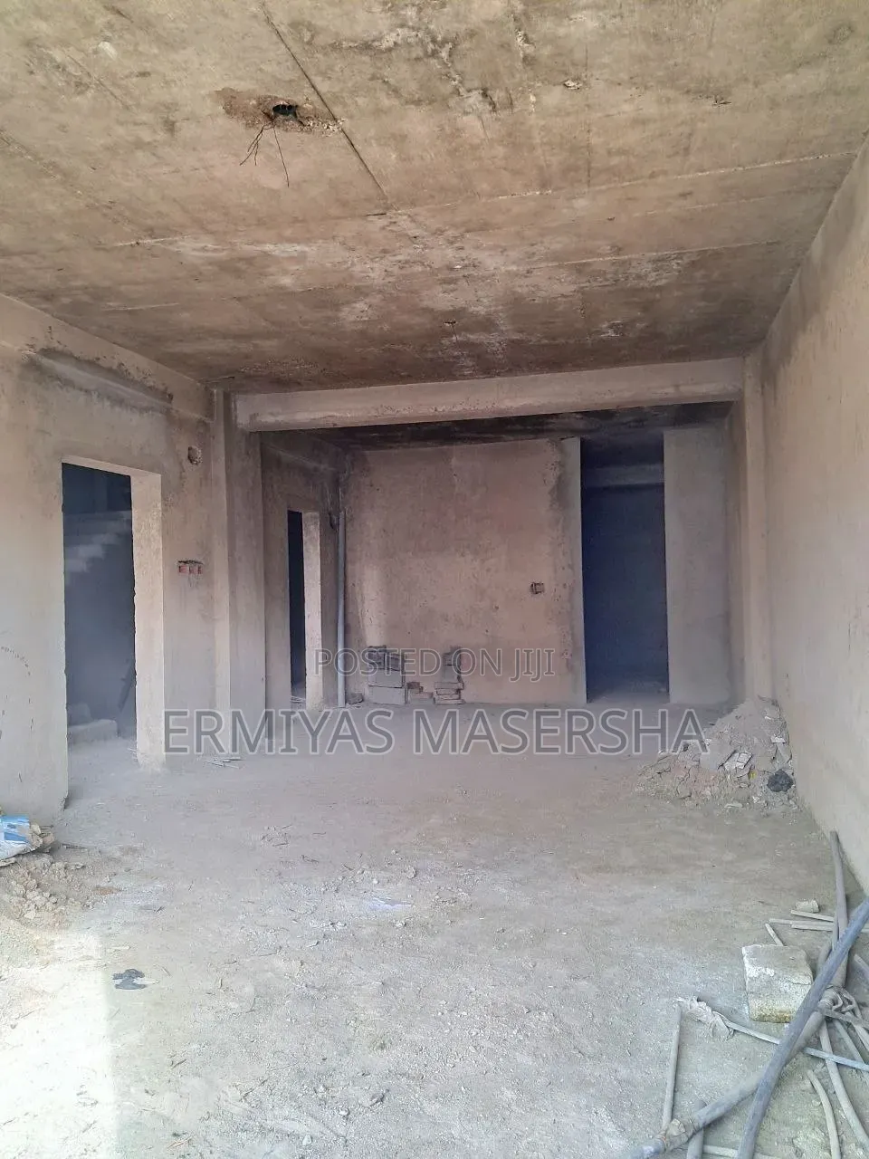 8bdrm House in Yeka for sale