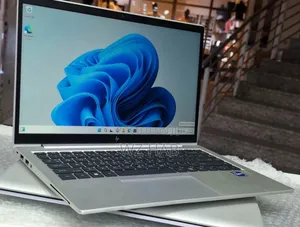 New Laptop HP EliteBook 840 G8 16GB Intel Core i7 SSD 512GB