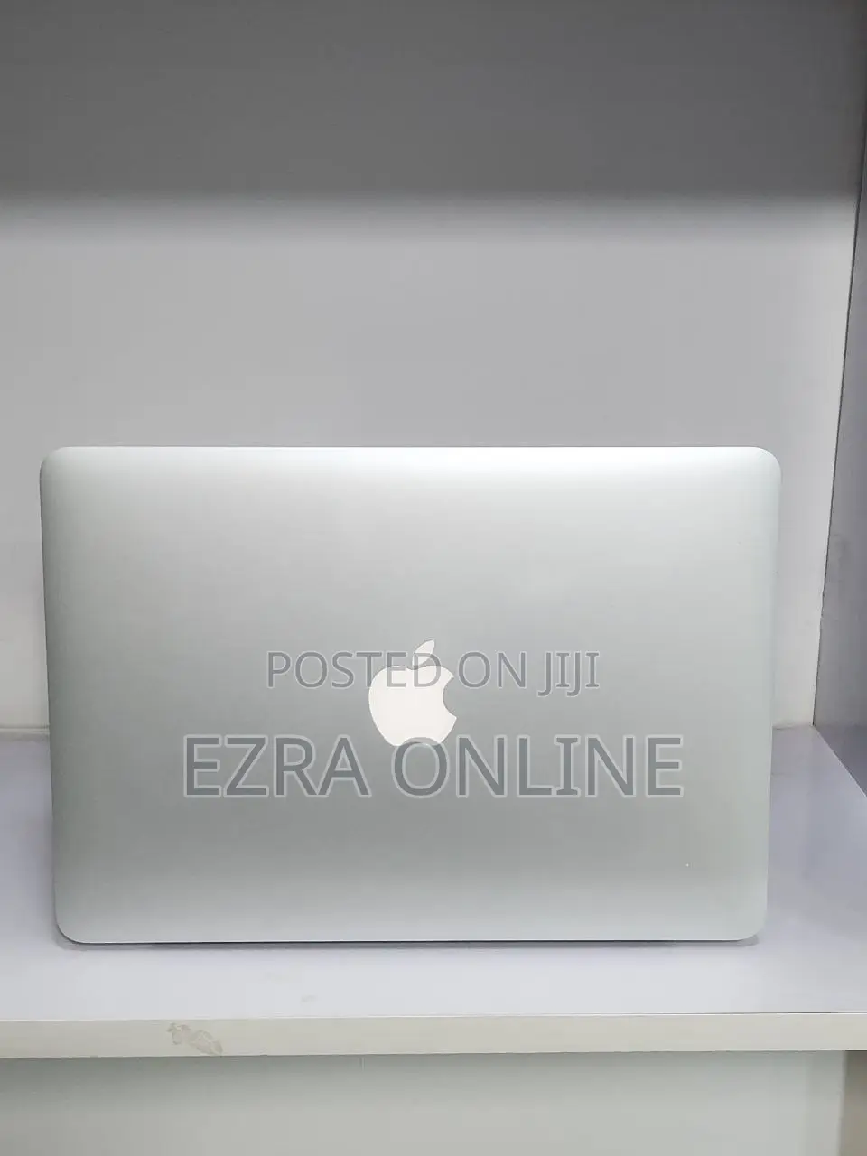 New Laptop Apple MacBook Pro 2015 16GB Intel Core i7 SSD 512GB