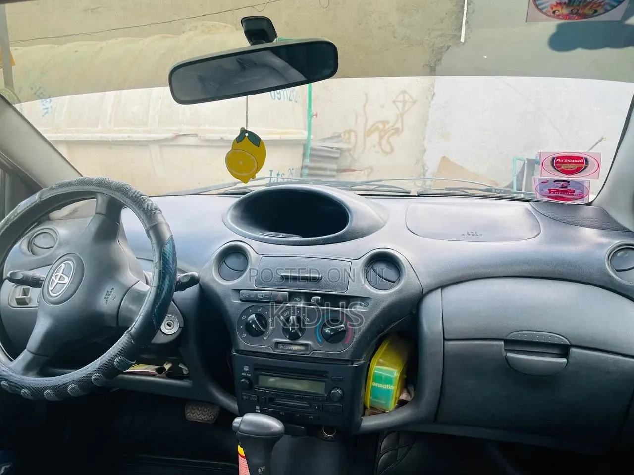 Toyota Vitz 2004 Silver