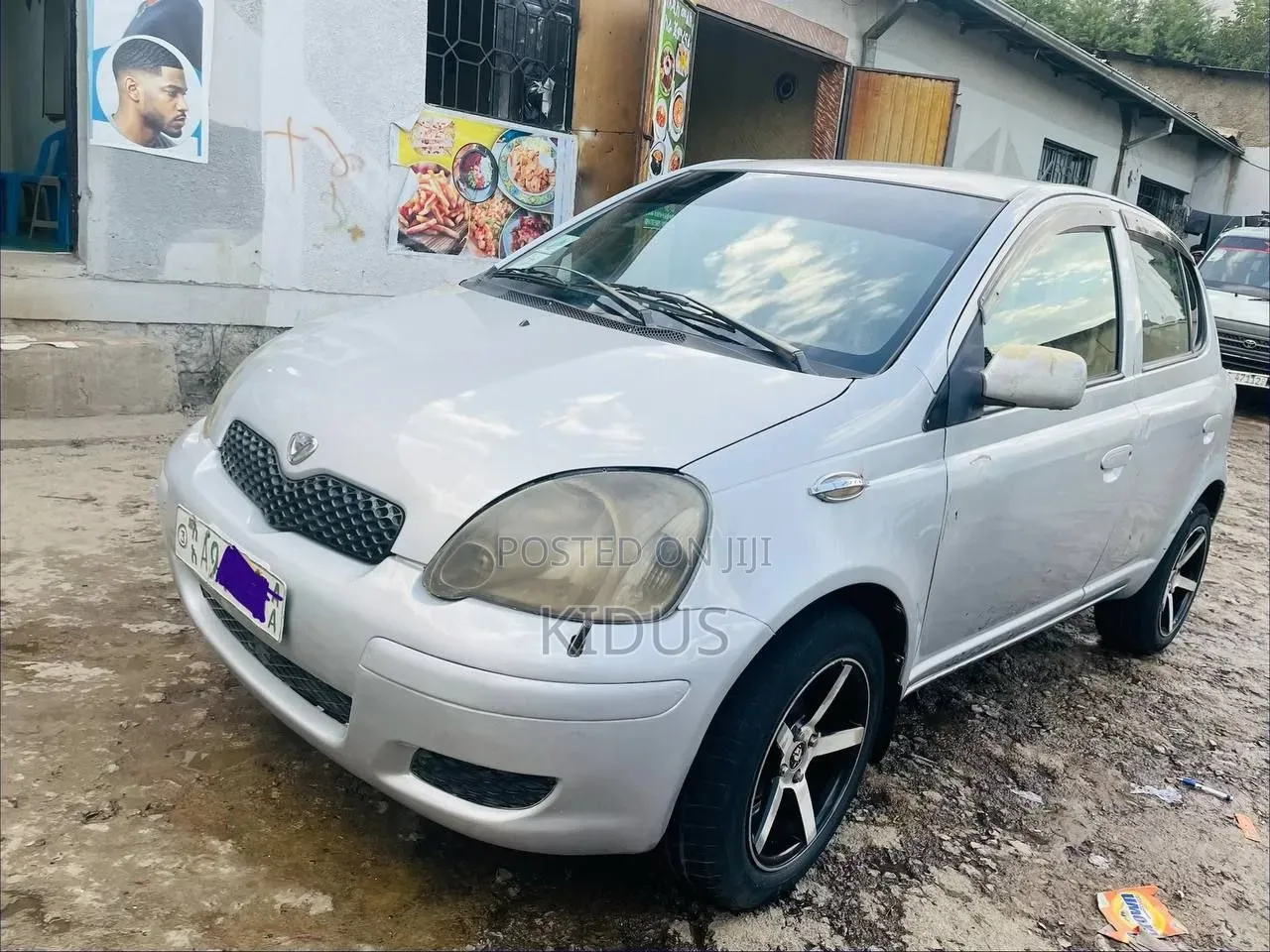 Toyota Vitz 2004 Silver