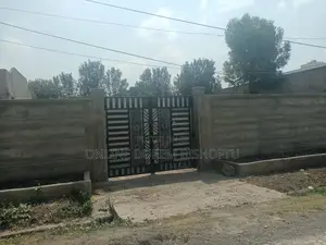 8bdrm House in Dukem Bishoftu, East Shewa for sale