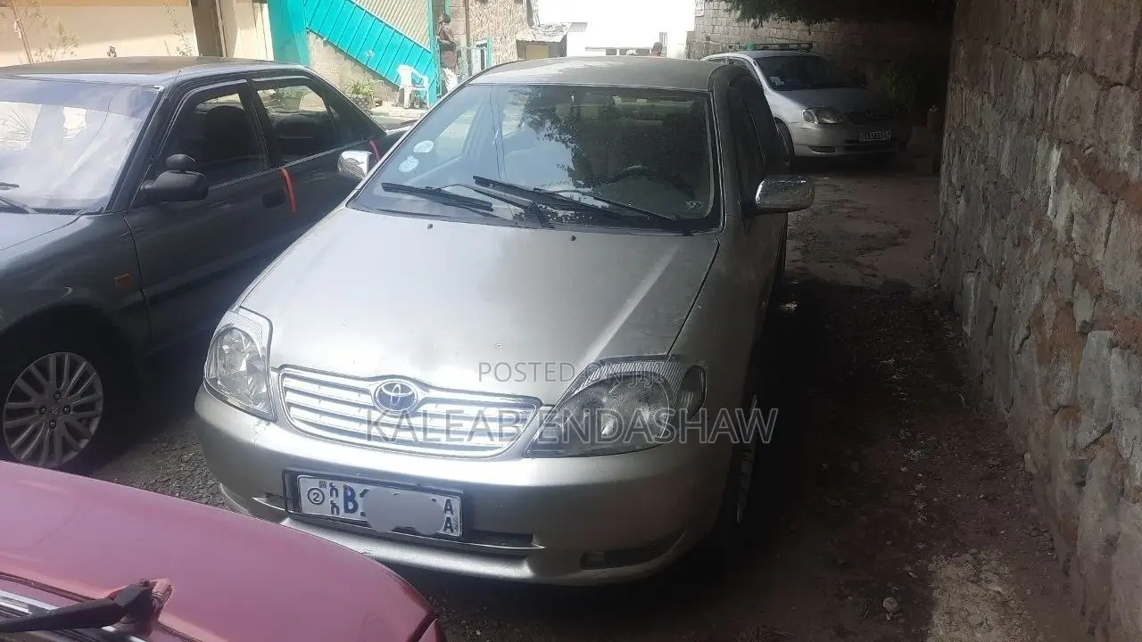 Toyota Corolla Sedan Automatic 2003 Gold