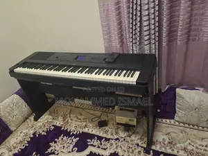 Yamaha DGX 660 Piano