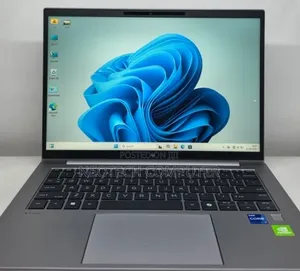 New Laptop HP ZBook Firefly 14 G10 16GB Intel Core i7 SSD 512GB