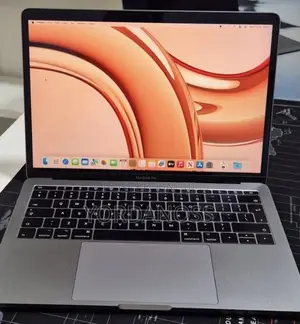 New Laptop Apple MacBook Pro 2017 8GB Intel Core i5 SSD 256GB