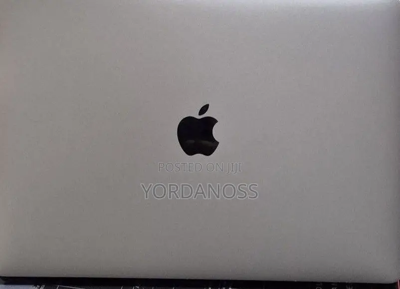 New Laptop Apple MacBook Pro 2017 8GB Intel Core i5 SSD 256GB