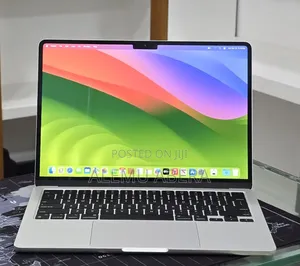 New Laptop Apple MacBook Air 2022 M2 16GB Apple M2 SSD 512GB