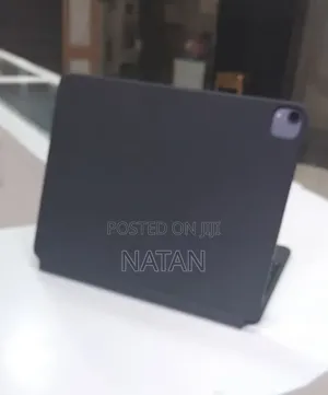 New Apple iPad Pro 12.9 (2020) 256 GB