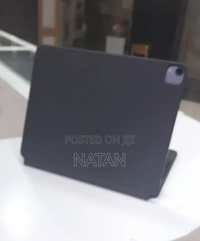 New Apple iPad Pro 12.9 (2020) 256 GB
