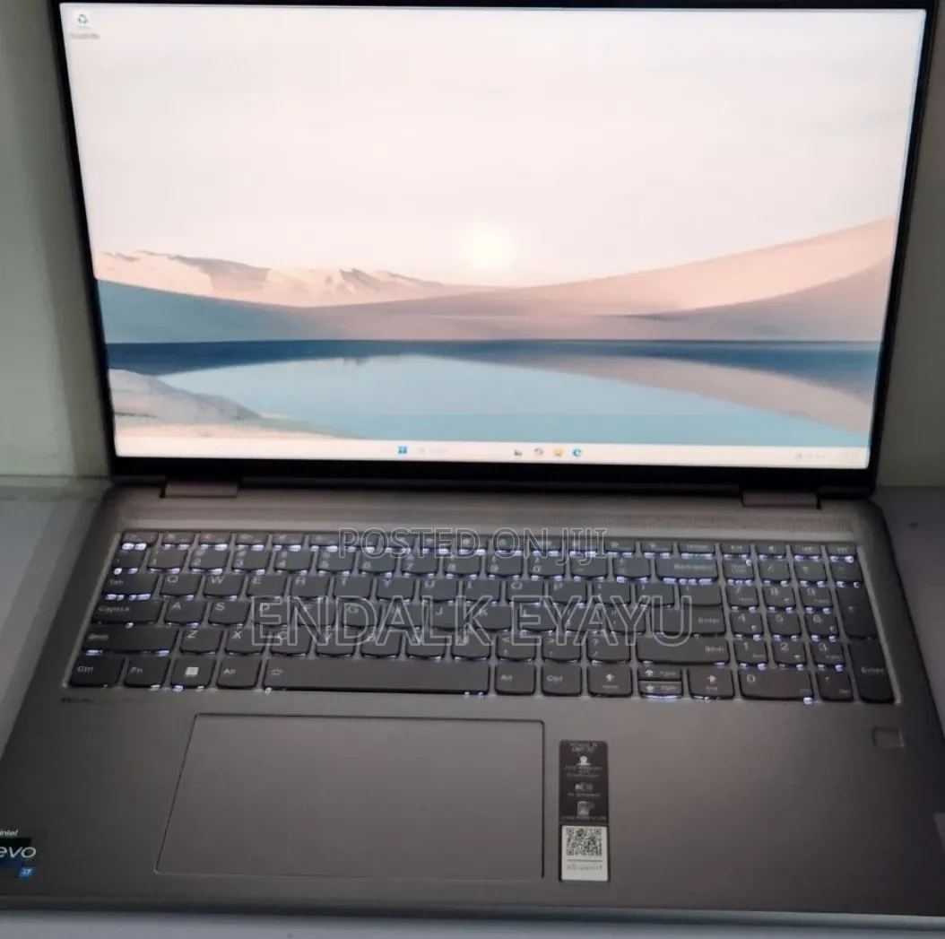 New Laptop Lenovo Yoga 7i 16GB Intel Core i7 SSD 512GB