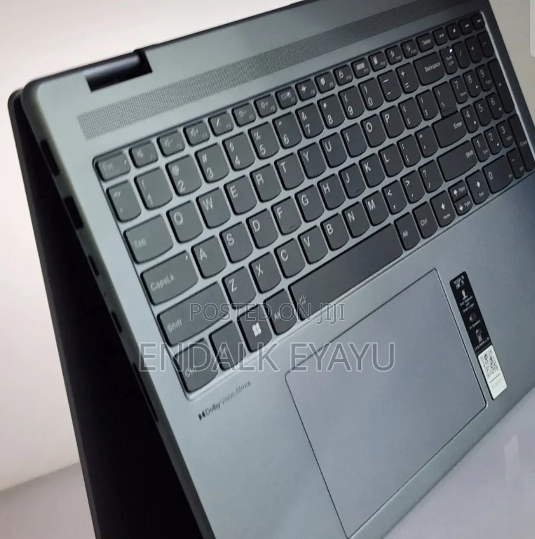 New Laptop Lenovo Yoga 7i 16GB Intel Core i7 SSD 512GB
