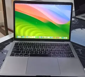 New Laptop Apple MacBook Pro 2019 8GB Intel Core i5 SSD 128GB