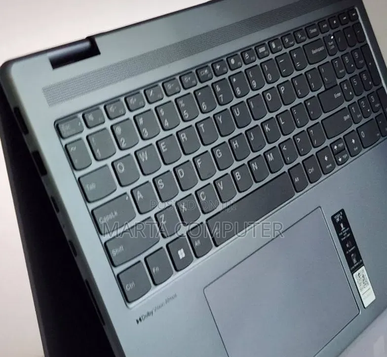 New Laptop Lenovo Yoga 7i 16GB Intel Core i7 SSD 512GB