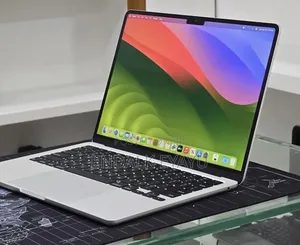 New Laptop Apple MacBook Air 2022 M2 16GB Apple M2 SSD 512GB