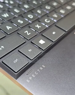New Laptop HP Spectre 14 16GB Intel Core i7 HDD+SSD 512GB
