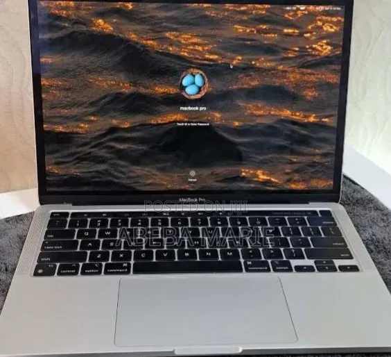 New Laptop Apple MacBook Pro 2020 16GB Apple M1 SSD 512GB