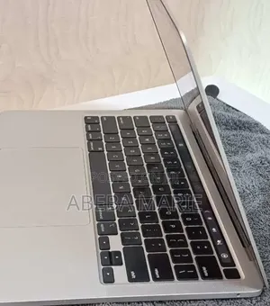 New Laptop Apple MacBook Pro 2020 16GB Apple M1 SSD 512GB