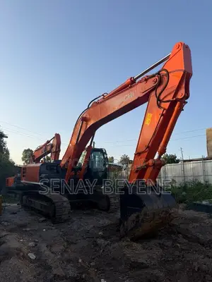 Hitachi 350 Crawler Excavator