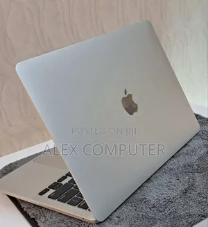 New Laptop Apple MacBook Pro 2020 M1 16GB Apple M1 SSD 512GB