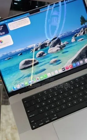New Laptop Apple MacBook Pro 2021 M1 16GB Intel Core i7 SSD 512GB
