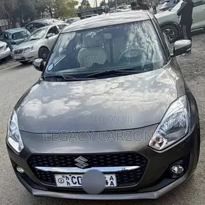 Suzuki Swift 2022 Gray