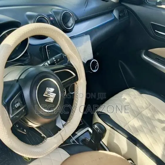 Suzuki Swift 2022 Gray