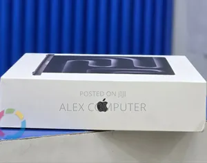 New Laptop Apple MacBook Pro 2025 M5 24GB Apple M5 Pro SSD 1T