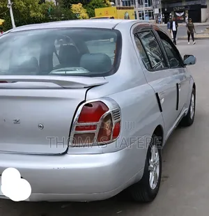 Toyota Platz 2001 Silver