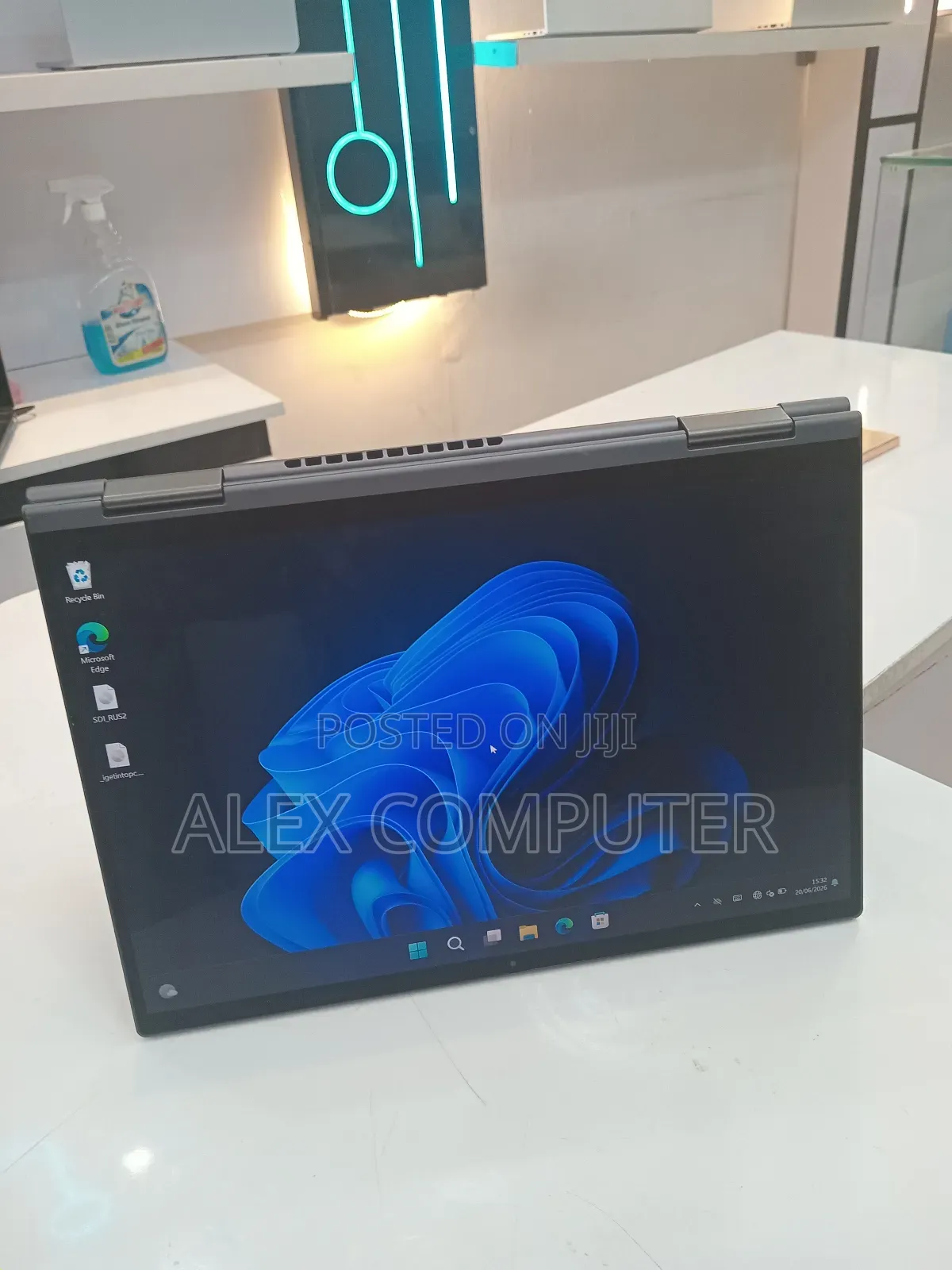 New Laptop Lenovo ThinkPad X1 Yoga 16GB Intel Core i7 SSD 512GB
