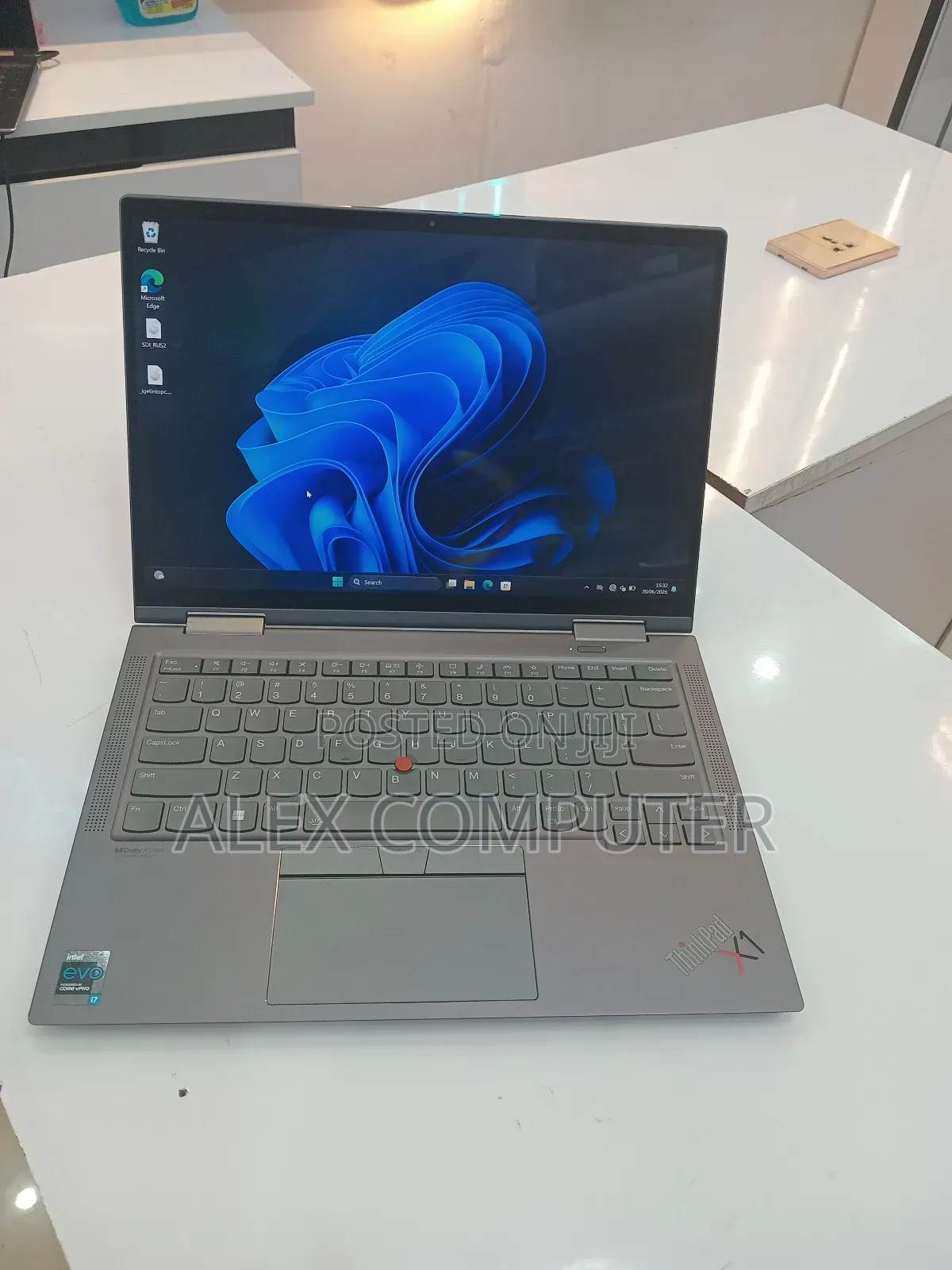New Laptop Lenovo ThinkPad X1 Yoga 16GB Intel Core i7 SSD 512GB