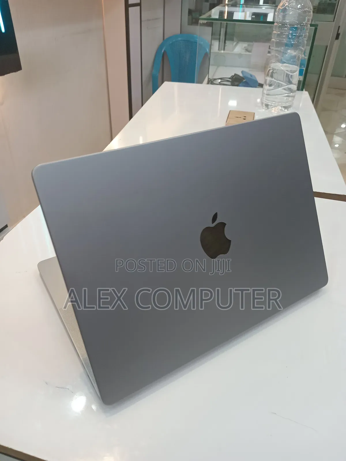 New Laptop Apple MacBook Pro 2021 M1 16GB Apple M1 Pro SSD 512GB