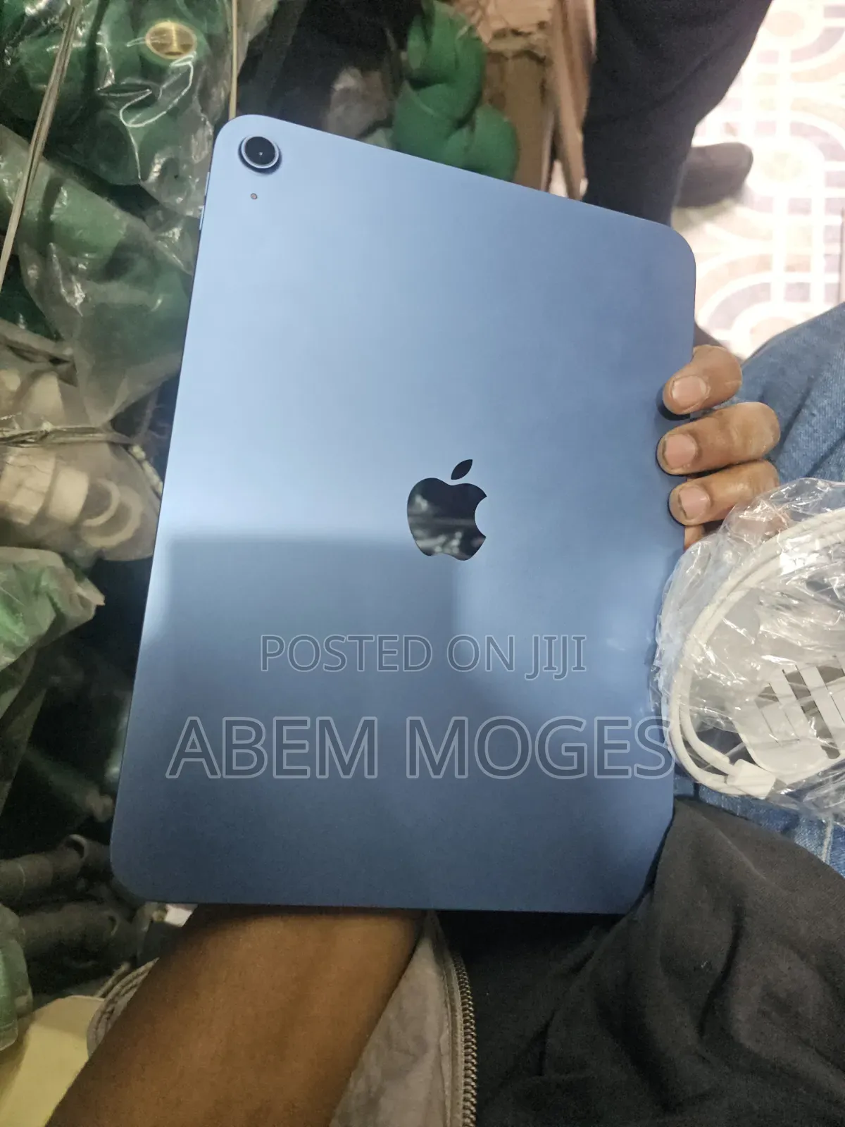 New Apple iPad (2025) 128 GB Blue