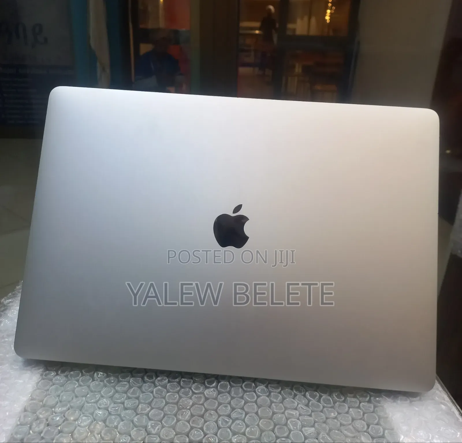 New Laptop Apple MacBook Pro 16GB Intel Core i7 SSD 256GB