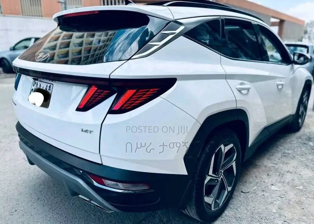 Hyundai Tucson 2022 White