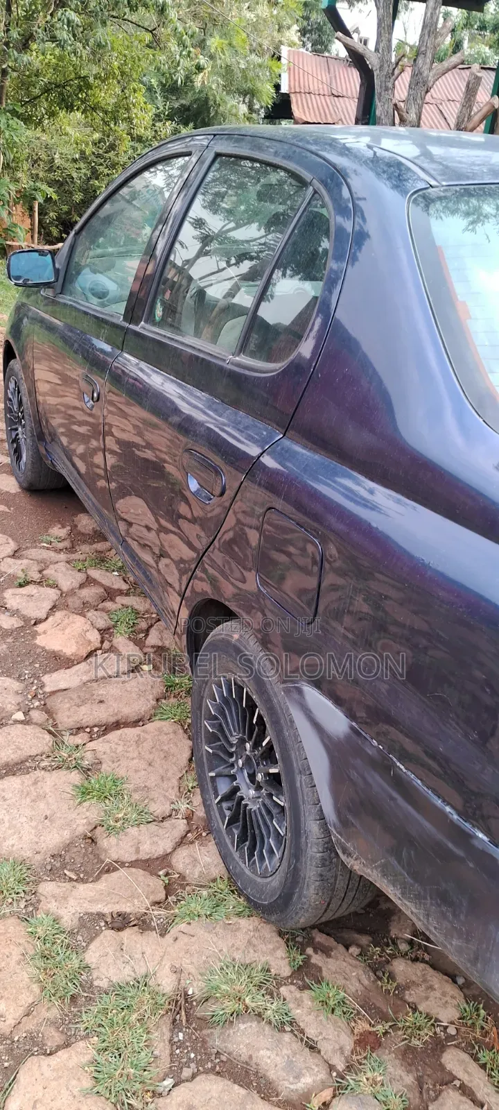 Toyota Platz 2001 Blue