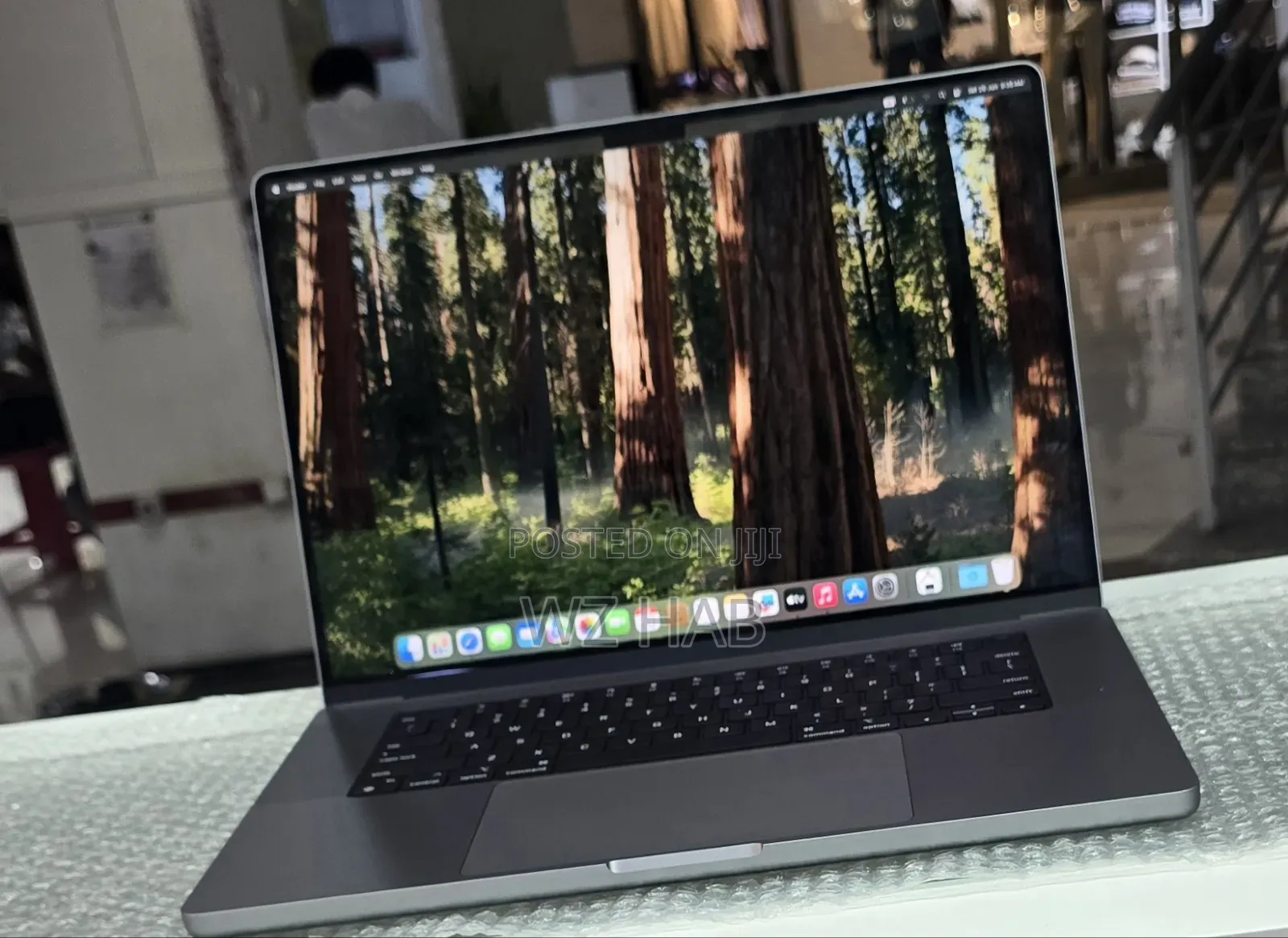 New Laptop Apple MacBook Pro 2021 M1 Max 64GB Apple M1 Max SSD 1T