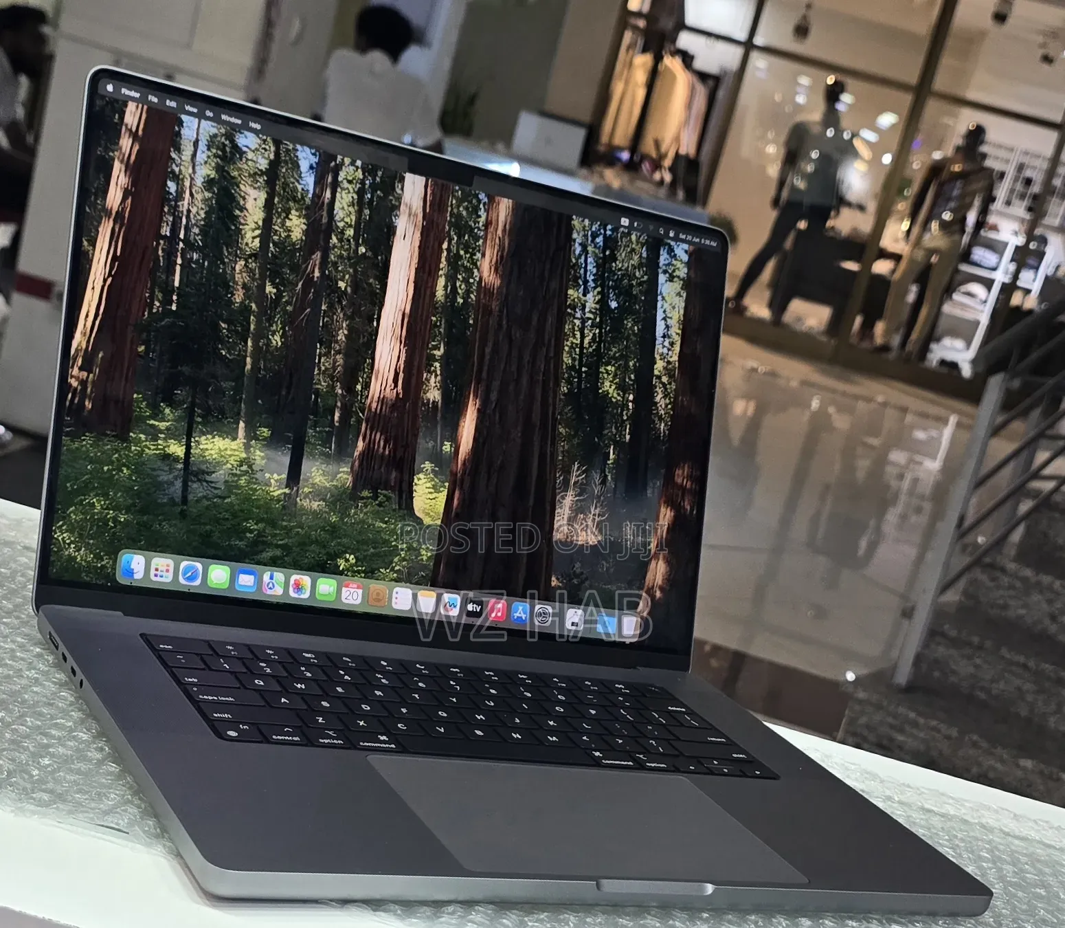 New Laptop Apple MacBook Pro 2021 M1 Max 64GB Apple M1 Max SSD 1T