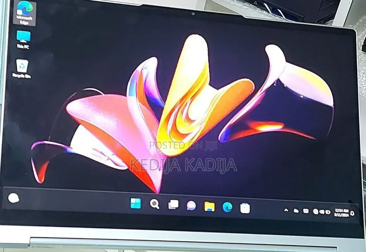 New Laptop Lenovo Yoga 9i 16GB Intel Core i7 SSD 512GB