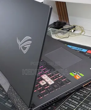 New Laptop Asus ROG Strix G17 16GB AMD Ryzen 7 SSD 1T