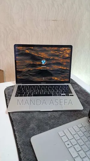 New Laptop Apple MacBook Pro 2021 M1 16GB Apple M1 Pro SSD 512GB