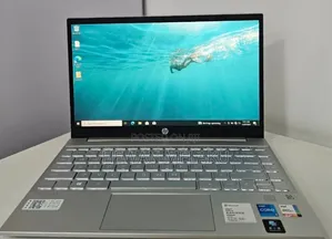 New Laptop HP Pavilion 13 8GB Intel Core i5 SSD 512GB