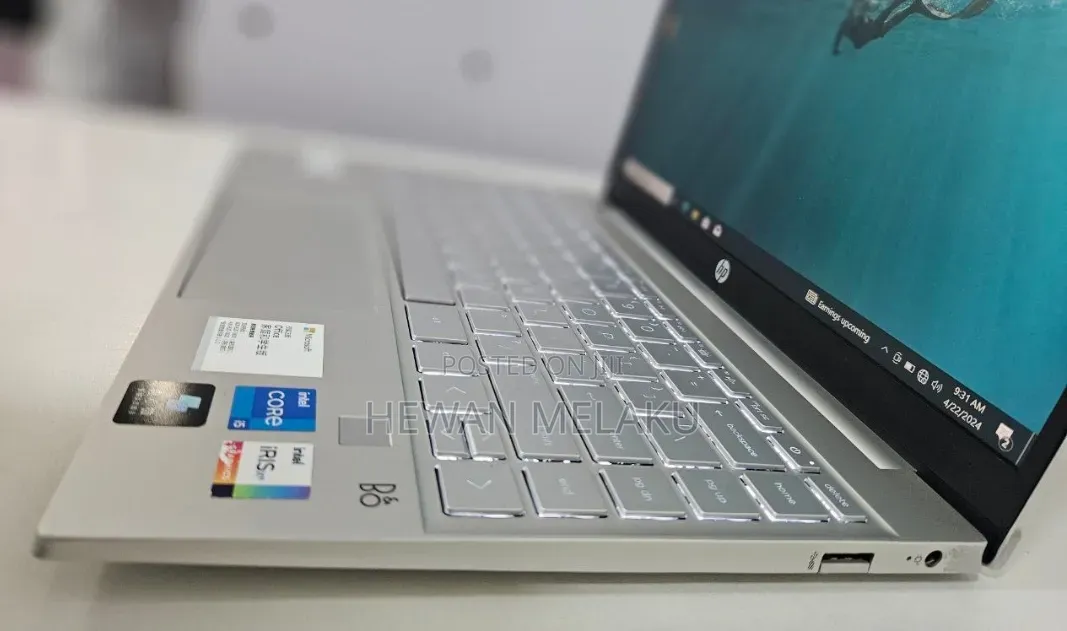 New Laptop HP Pavilion 13 8GB Intel Core i5 SSD 512GB