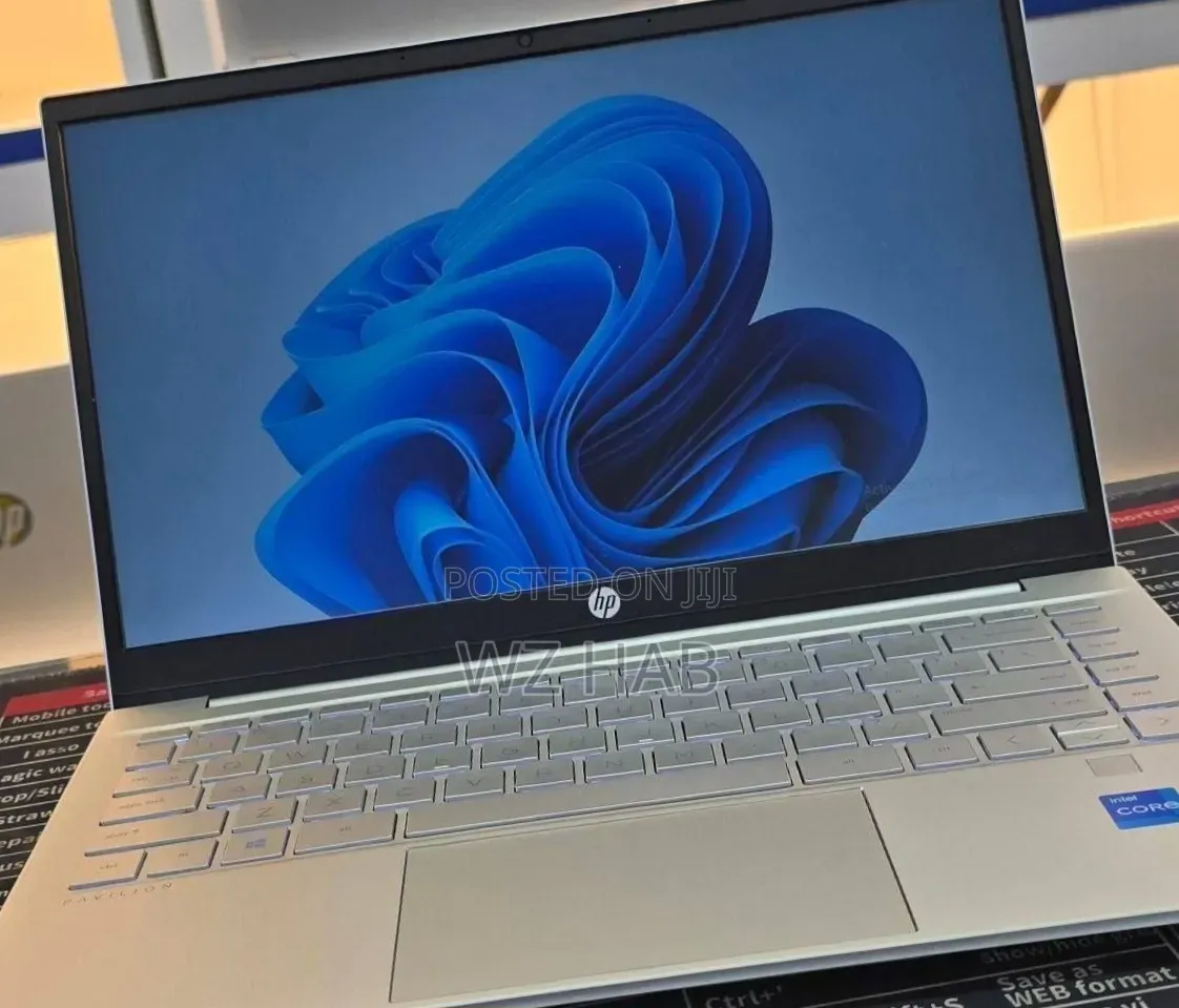 New Laptop HP Pavilion 14 16GB Intel Core i7 SSD 512GB
