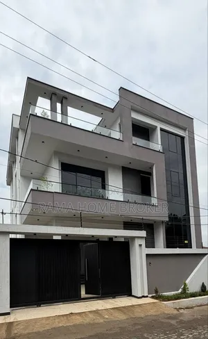 Furnished 5bdrm Townhouse/Terrace in ኮምፓወንድ ውስጥ, Yeka for sale