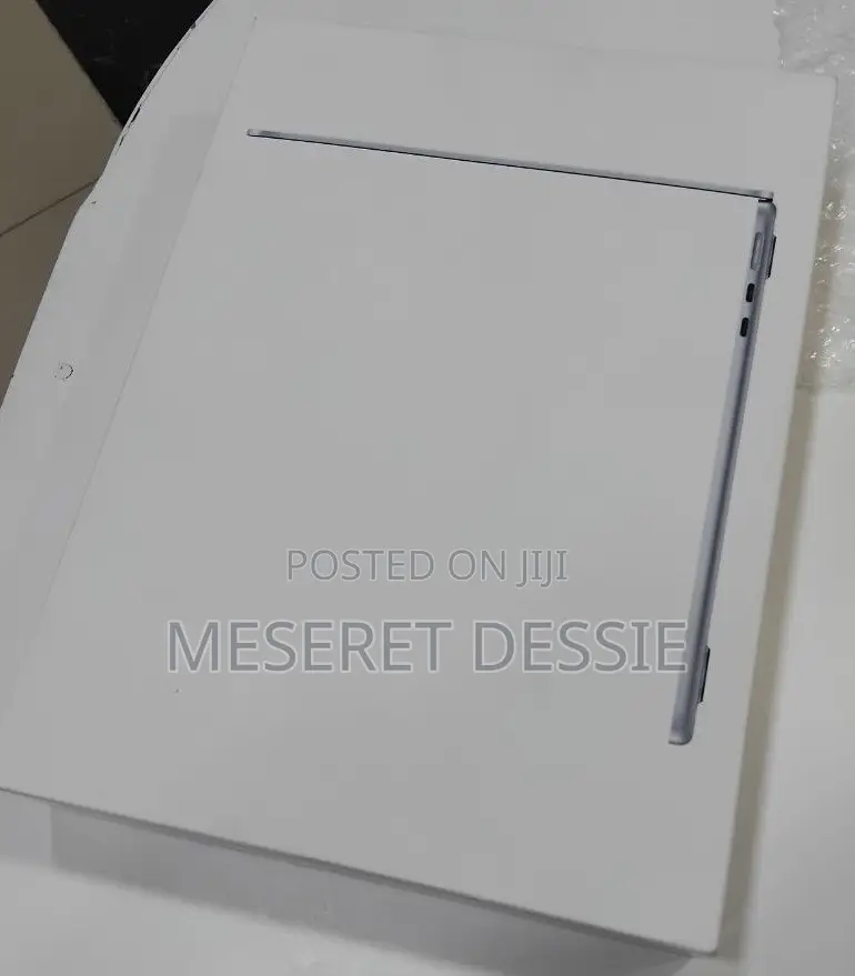 New Laptop Apple MacBook Air 2026 M5 16GB SSD 512GB