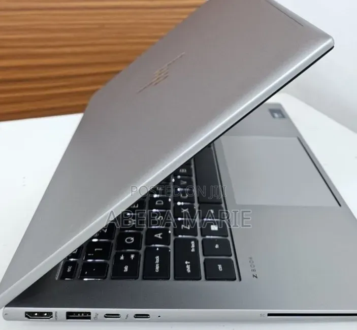 New Laptop HP ZBook Firefly 14 G11 16GB Intel Core Ultra 7 SSD 512GB